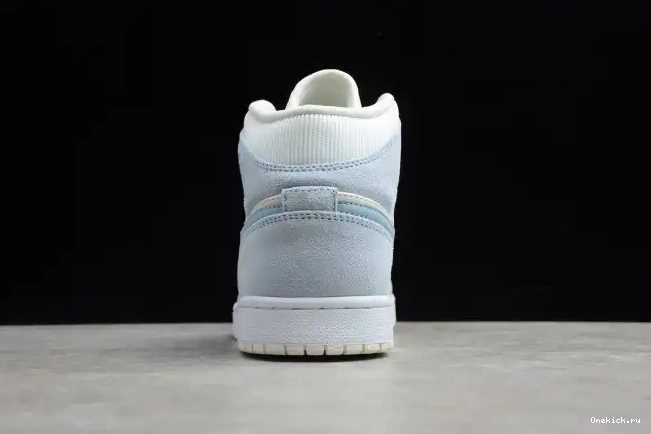 One Kick Textures Mid Mixed DA4666-100 Blue Jordan Air 1 0519